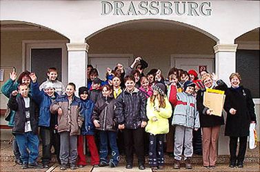 Die Volksschler aus Agendorf in Drassburg